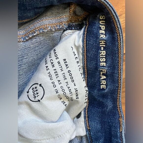 American Eagle Outfitters Super High Rise Flare Stretch Jeans sz 6 - Picture 5 of 12